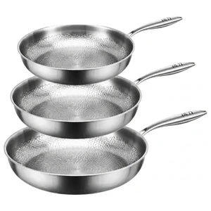 Trois poêles Untitan