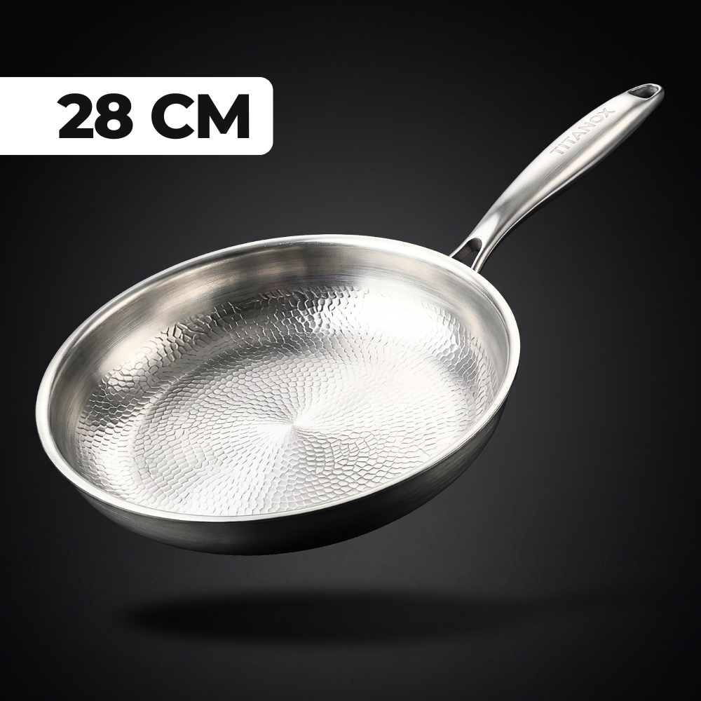 Poêle en titane pur taille 28 cm